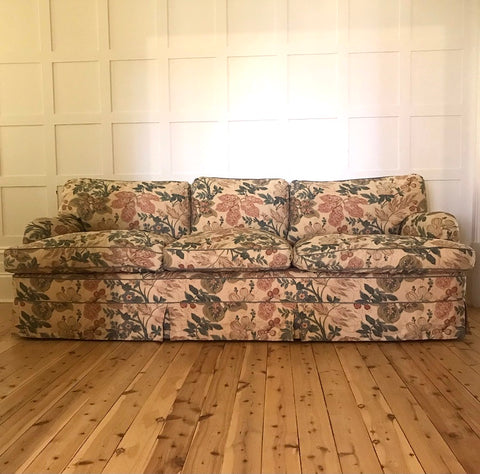 Beautiful vintage Bennison linen upholstered 3 seater sofa